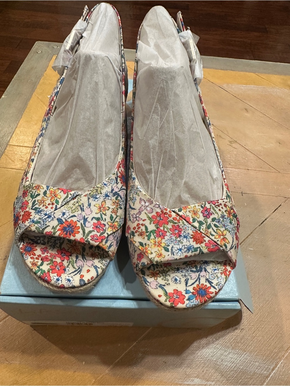 LifeStride Socialite floral espadrille wedges 🌸